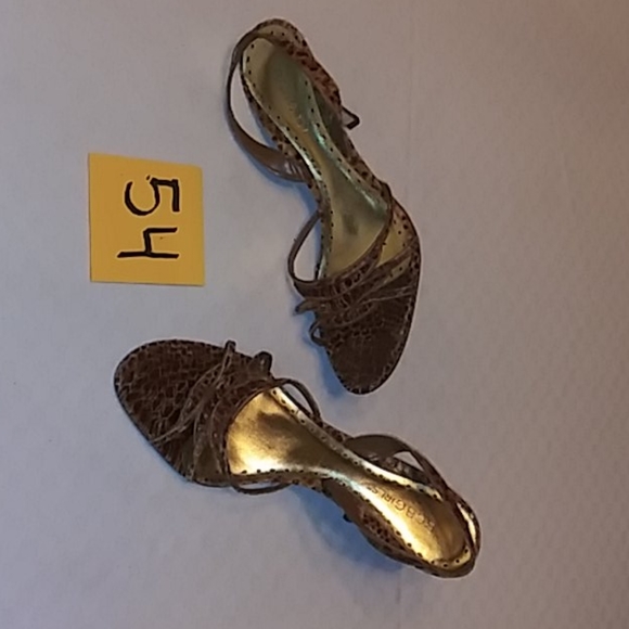 Heels - Picture 4 of 4